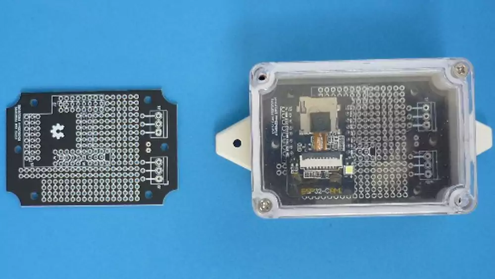 CNC housing with 3D printed PCB