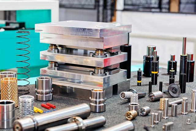 Customized processing of electronic equipment parts